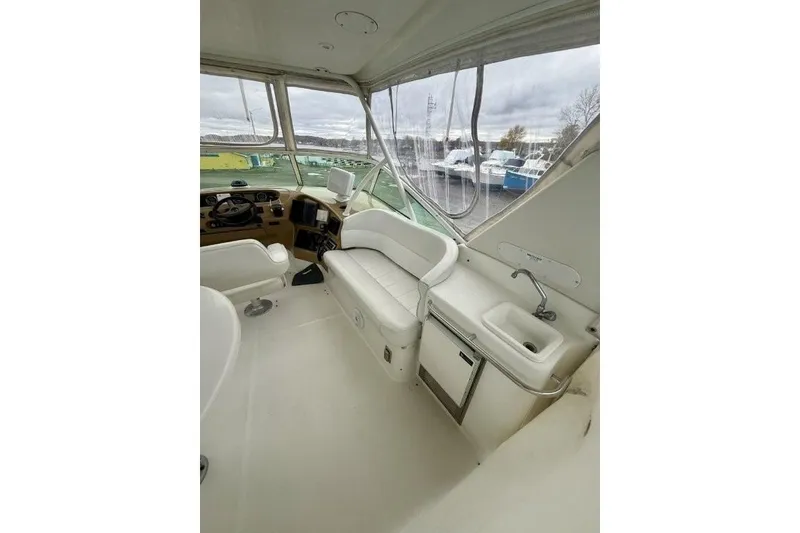 Slide: The Image of Carver Yachts 450 Voyager Pilothouse 2004 - 16
