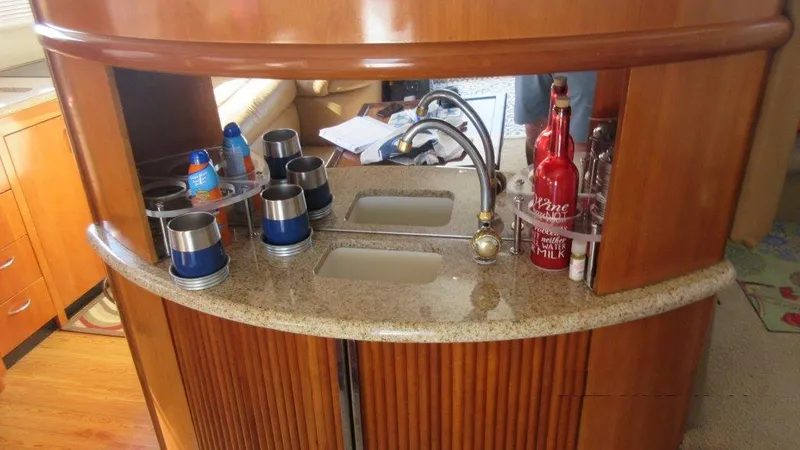 Slide: The Image of Carver Yachts 450 Voyager Pilothouse 2004 - 40