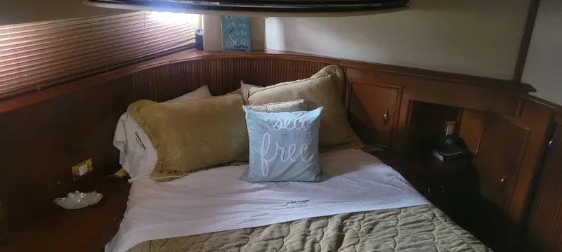 Slide: The Image of Carver Yachts 450 Voyager Pilothouse 2004 - 53