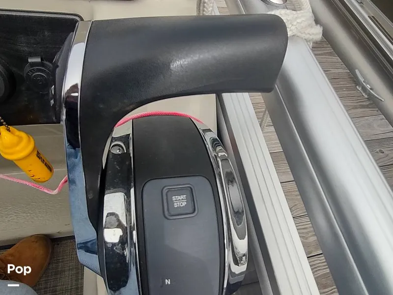 Slide: The Image of Harris Solstice 220SL 2017 - 13388651