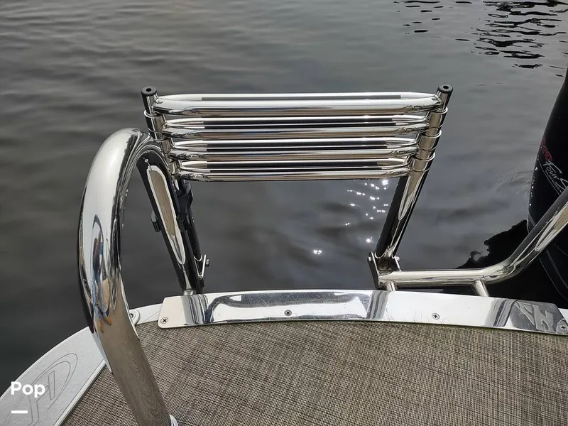 Slide: The Image of Harris Solstice 220SL 2017 - 13388654