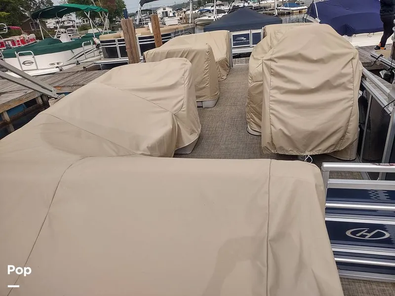 Slide: The Image of Harris Solstice 220SL 2017 - 13388655