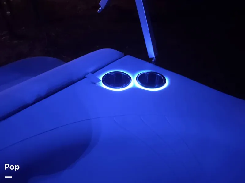 Slide: The Image of Harris Solstice 220SL 2017 - 13522579