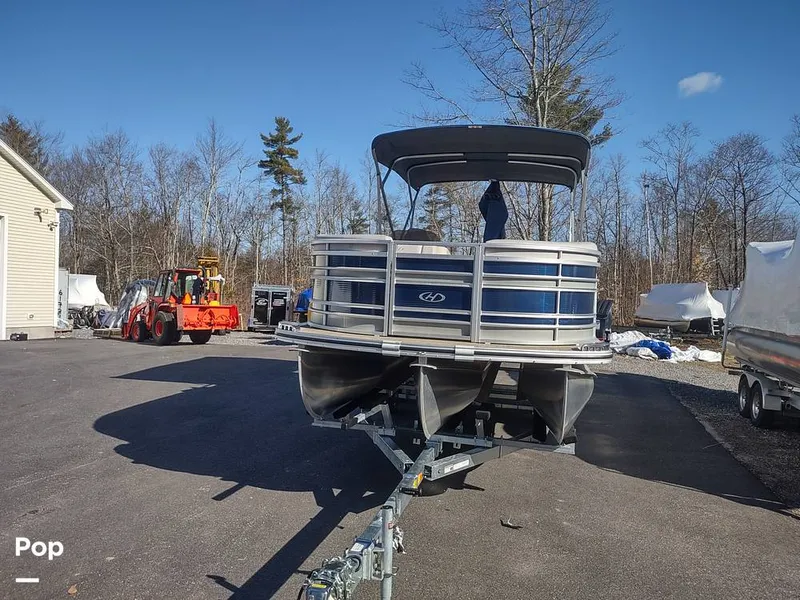 Slide: The Image of Harris Solstice 220SL 2017 - 11303723