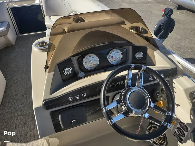 Slide: The Image of Harris Solstice 220SL 2017 - 11303725