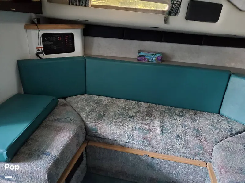 Slide: The Image of Bayliner 3055 Avanti 1991 - 11349831