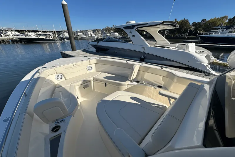 Slide: The Image of Scout 240 XSF 2025 - 27