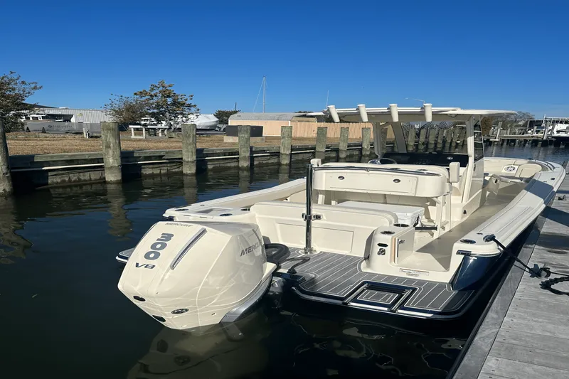 Slide: The Image of Scout 240 XSF 2025 - 7