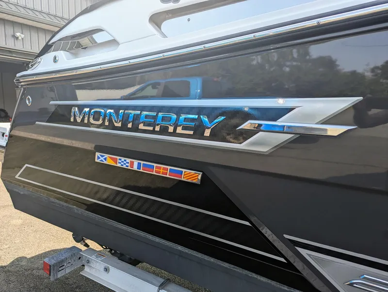 Slide: The Image of Monterey 258SS Super Sport 2022 - 1