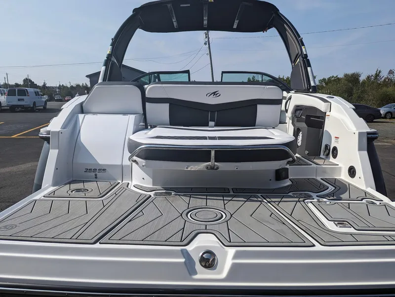 Slide: The Image of Monterey 258SS Super Sport 2022 - 3