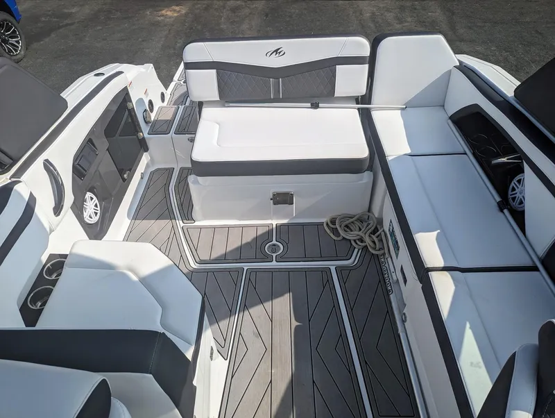 Slide: The Image of Monterey 258SS Super Sport 2022 - 4