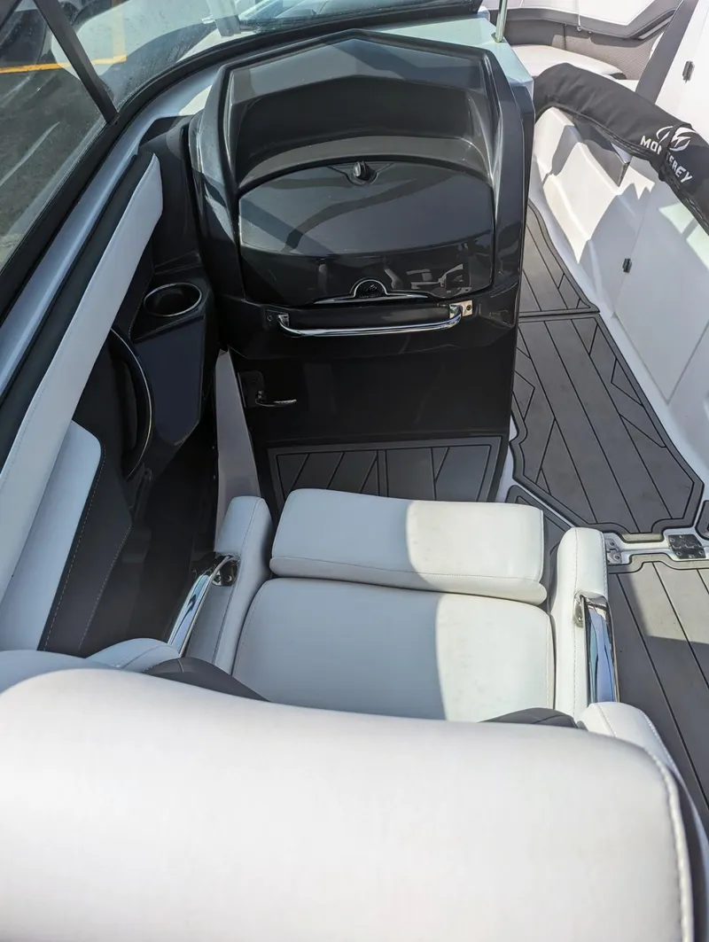 Slide: The Image of Monterey 258SS Super Sport 2022 - 8