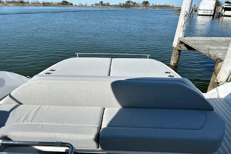 Slide: The Image of Azimut ATLANTIS 45 2025 - 10