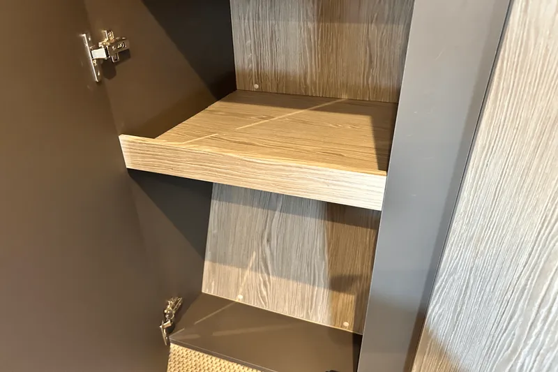 Slide: The Image of Azimut ATLANTIS 45 2025 - 42