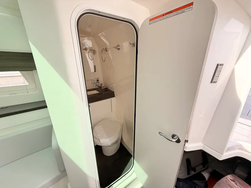 Slide: The Image of Aviara AV40 Outboard 2025 - 58