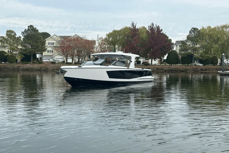 Slide: The Image of Aviara AV40 Outboard 2025 - 6