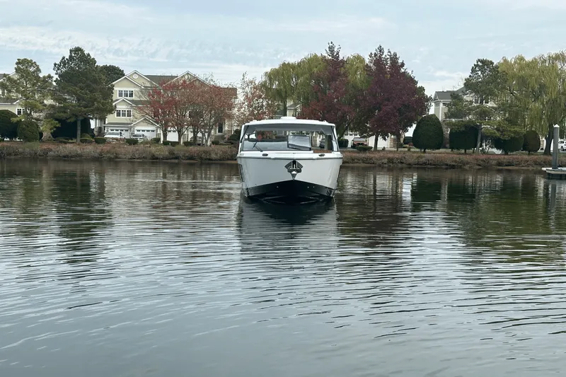 Slide: The Image of Aviara AV40 Outboard 2025 - 7