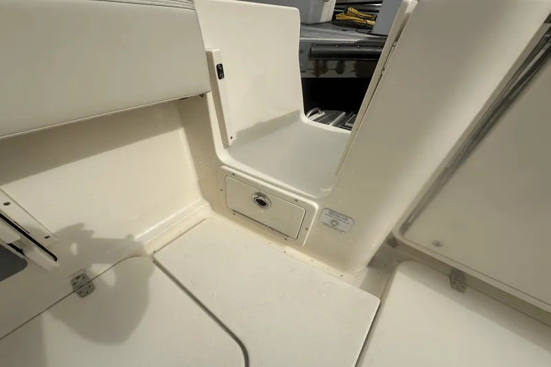 Slide: The Image of Scout 277 LXF 2025 - 13