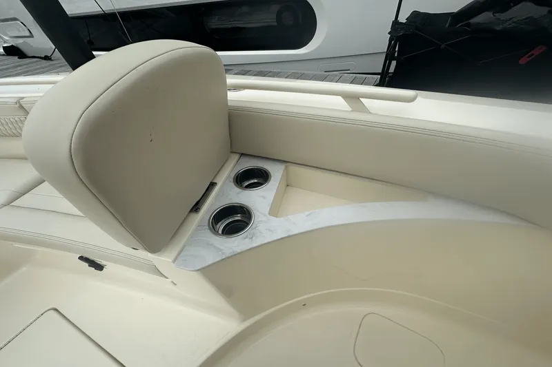 Slide: The Image of Scout 277 LXF 2025 - 35