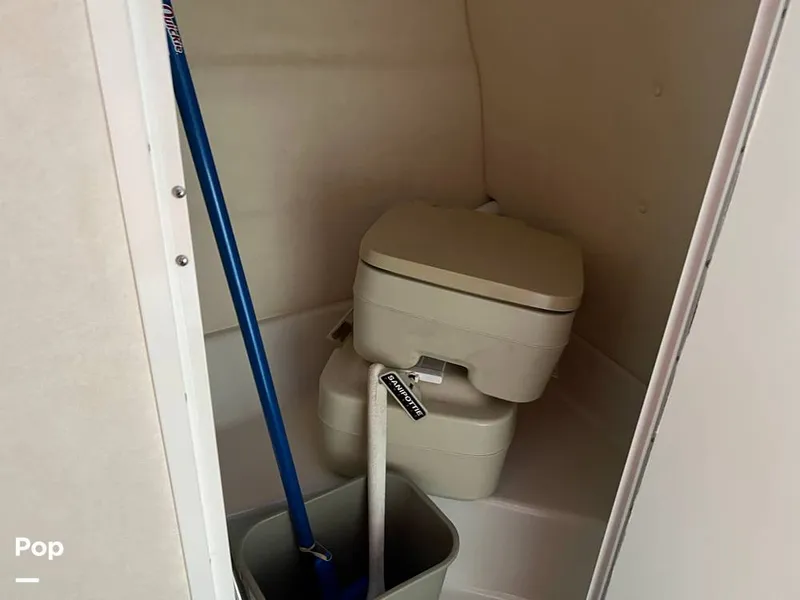 Slide: The Image of Sea Ray 245 Weekender 2001 - 11472413