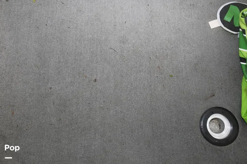 Slide: The Image of Regal 2565 Window Express 2008 - 11374847