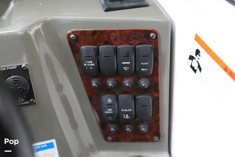 Slide: The Image of Regal 2565 Window Express 2008 - 11374863