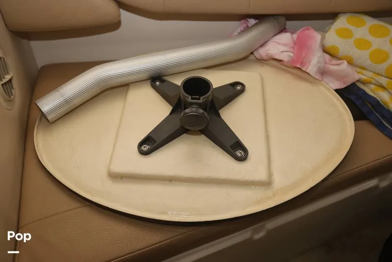 Slide: The Image of Regal 2565 Window Express 2008 - 11374873