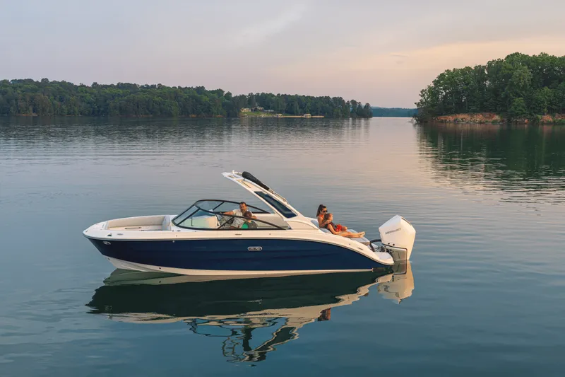 Slide: The Image of Sea Ray SDX 250 Outboard 2025 - 29