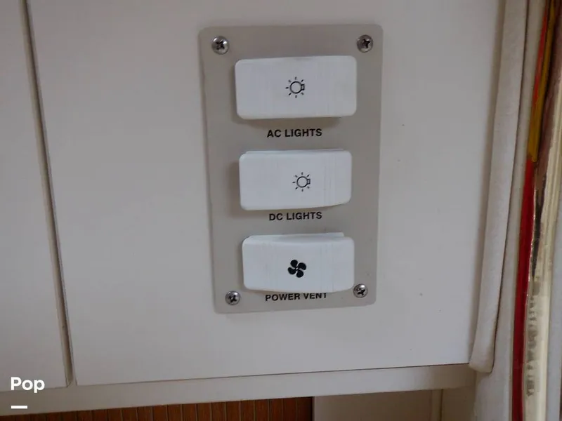 Slide: The Image of Sea Ray 310 Sundancer 1999 - 11479365