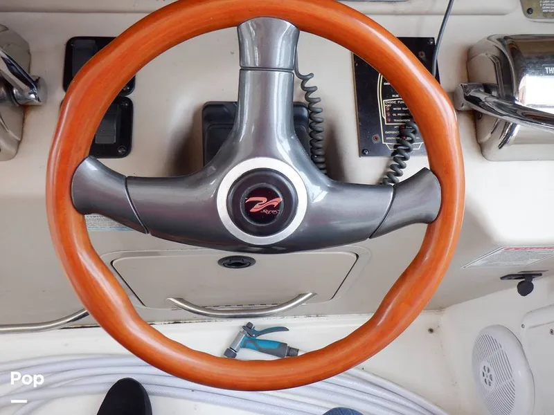 Slide: The Image of Sea Ray 310 Sundancer 1999 - 11479326