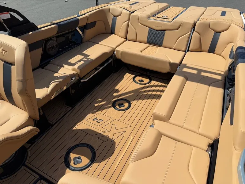Slide: The Image of MasterCraft XT24 2025 - 17