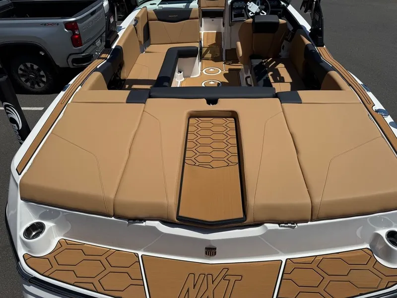 Slide: The Image of MasterCraft NXT22 2025 - 7