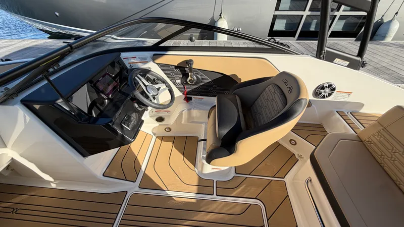 Slide: The Image of Sea Ray SPX 190 Outboard 2025 - 24