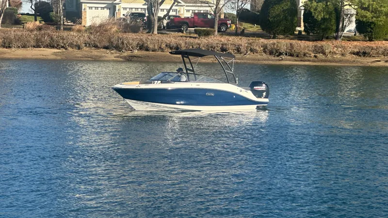 Slide: The Image of Sea Ray SPX 190 Outboard 2025 - 6