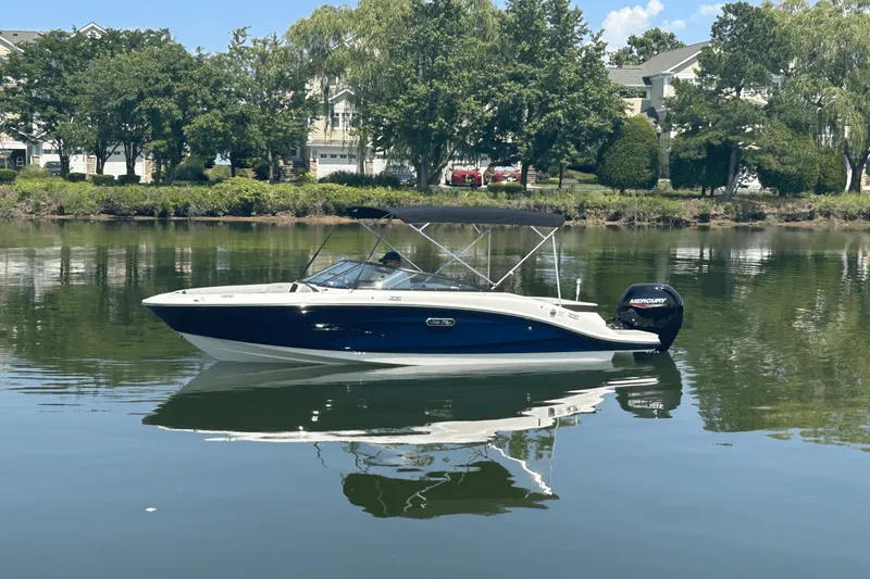 Slide: The Image of Sea Ray SPX 190 Outboard 2025 - 5