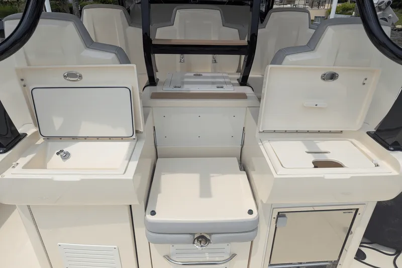 Slide: The Image of Scout 420 LXF 2020 - 15