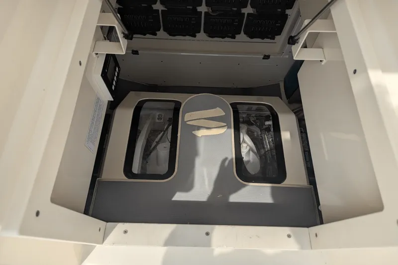 Slide: The Image of Scout 420 LXF 2020 - 17