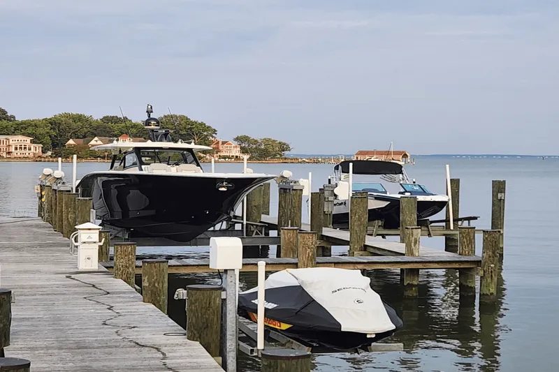 Slide: The Image of Scout 420 LXF 2020 - 2