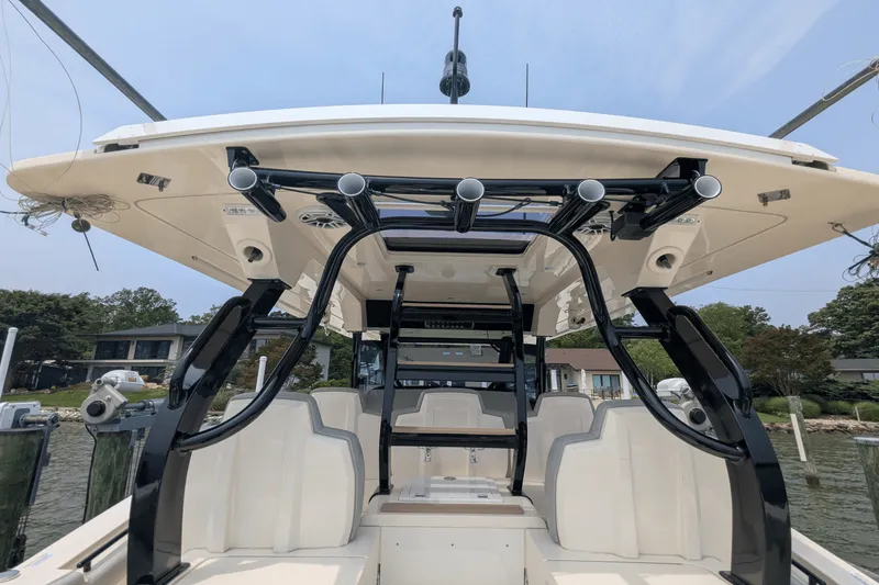 Slide: The Image of Scout 420 LXF 2020 - 20