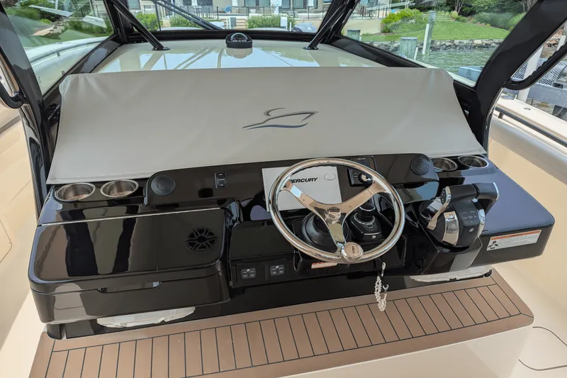 Slide: The Image of Scout 420 LXF 2020 - 22