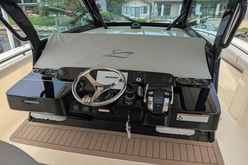 Slide: The Image of Scout 420 LXF 2020 - 23