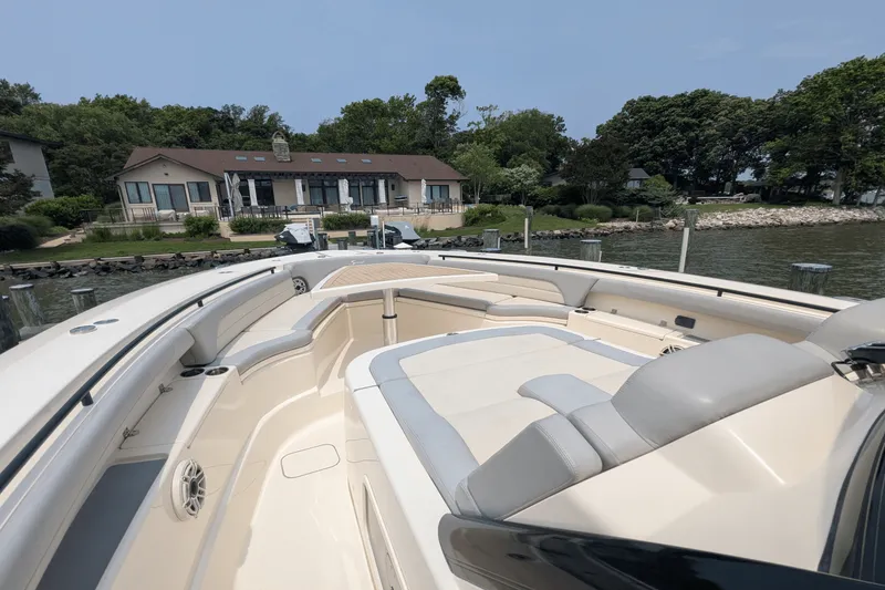 Slide: The Image of Scout 420 LXF 2020 - 26