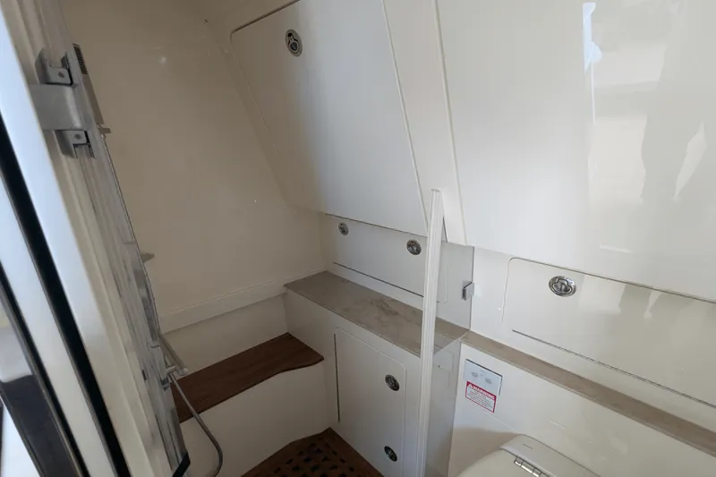 Slide: The Image of Scout 420 LXF 2020 - 35