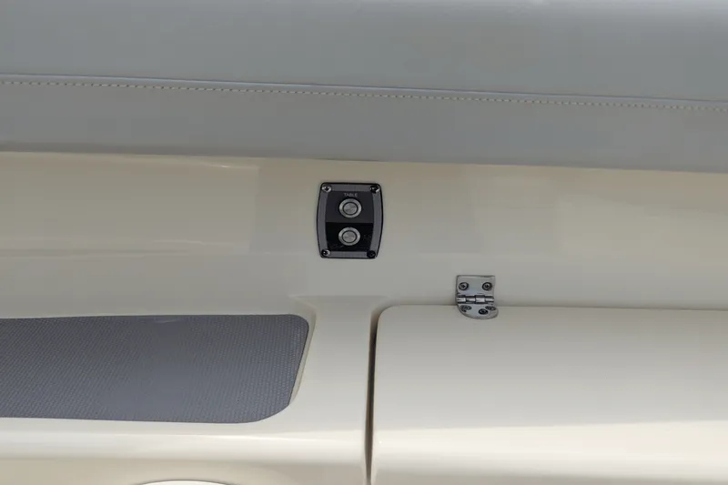 Slide: The Image of Scout 420 LXF 2020 - 47