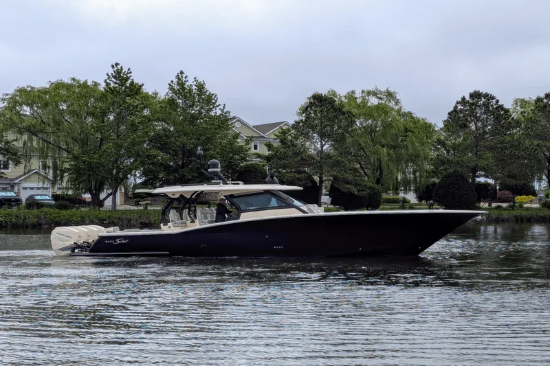 Slide: The Image of Scout 420 LXF 2020 - 54