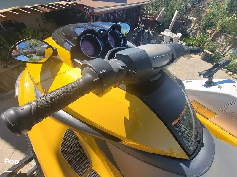 Slide: The Image of Yamaha FX SHO and FZS SHO 2013 - 11468953