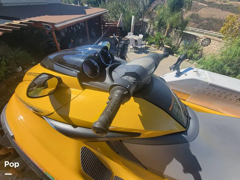 Slide: The Image of Yamaha FX SHO and FZS SHO 2013 - 11468958