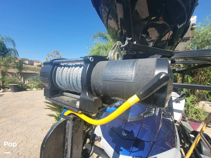 Slide: The Image of Yamaha FX SHO and FZS SHO 2013 - 11468946