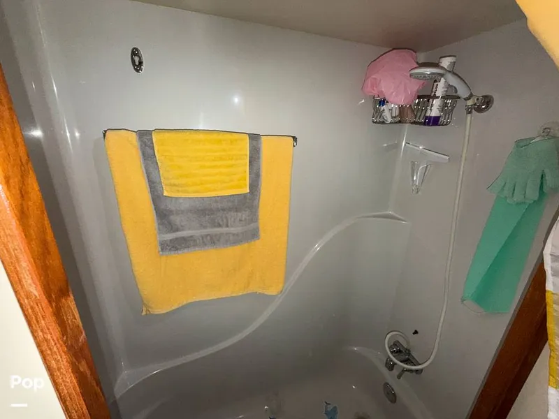 Slide: The Image of Chris-Craft 426 Catalina 1987 - 16101733