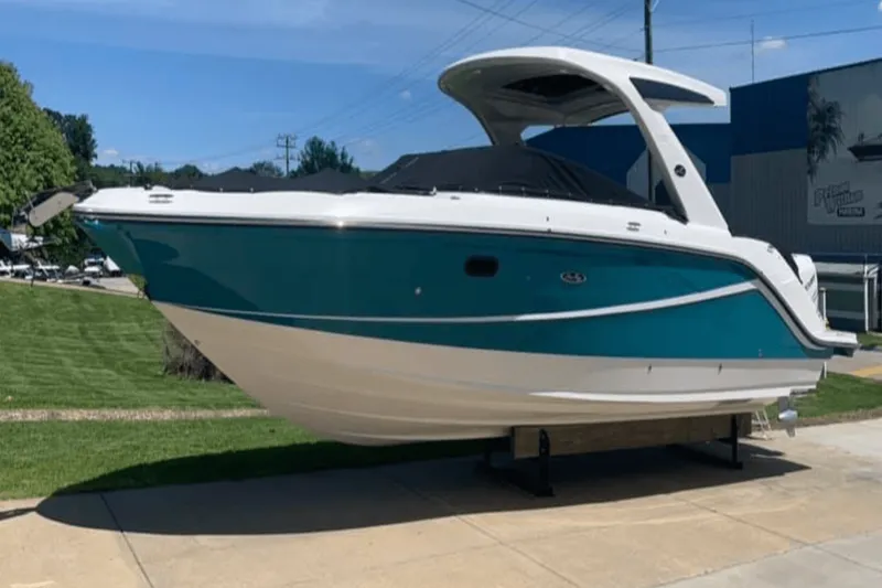 Slide: The Image of Sea Ray 310 SLX OUTBOARD 2021 - 25